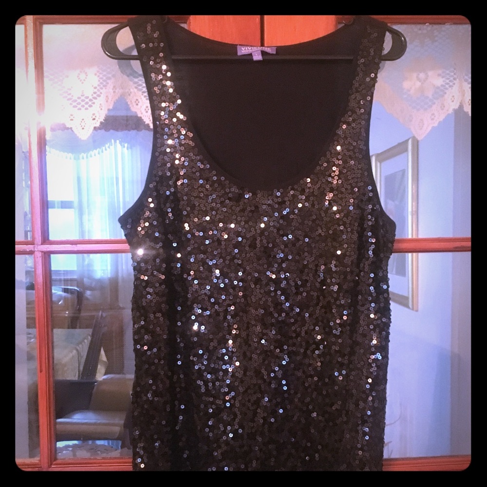 L shimmery black tank
